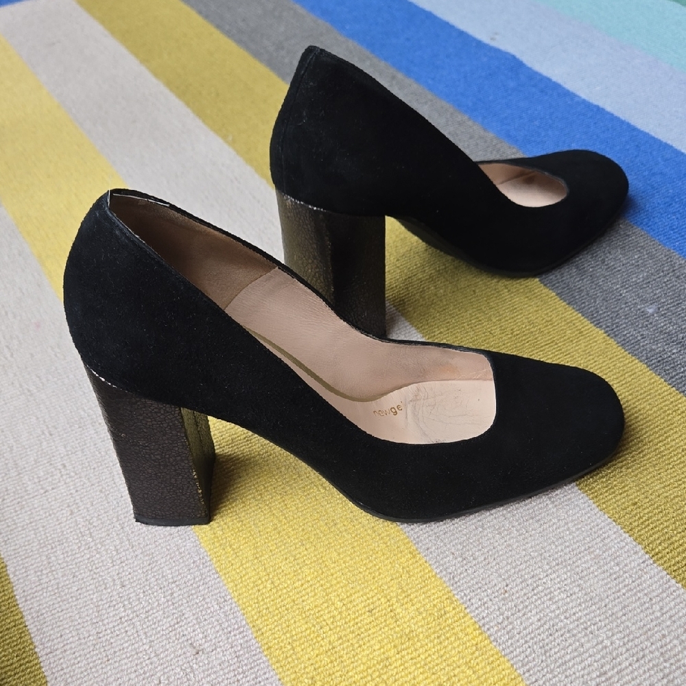Chic Black Suede Women's Heels